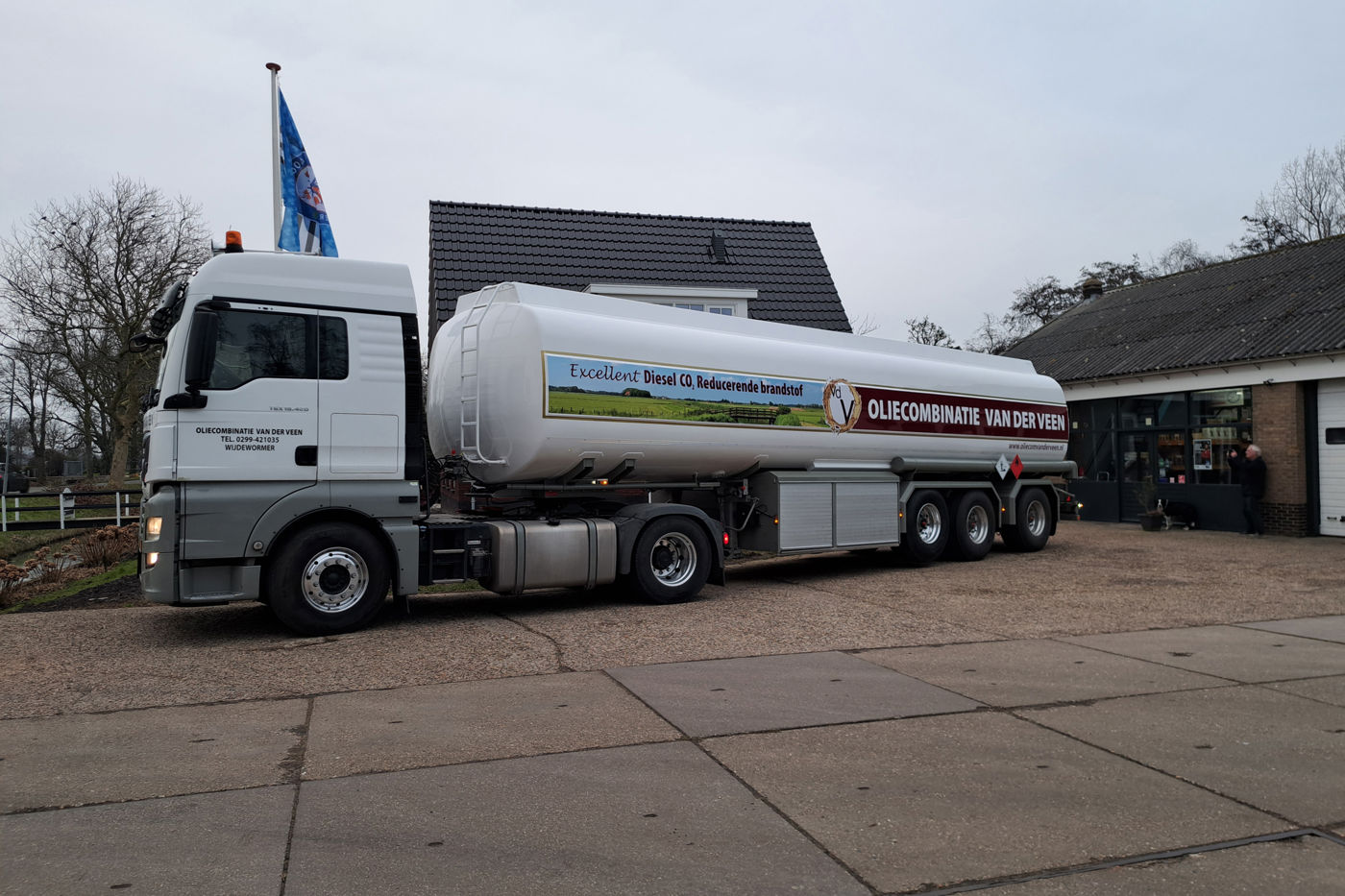 Vrachtwagen Oliecombinatie van der Veen